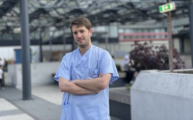 Έλληνας γιατρός στη Γερμανία βραβεύθηκε για την COVID-19 έρευνά του