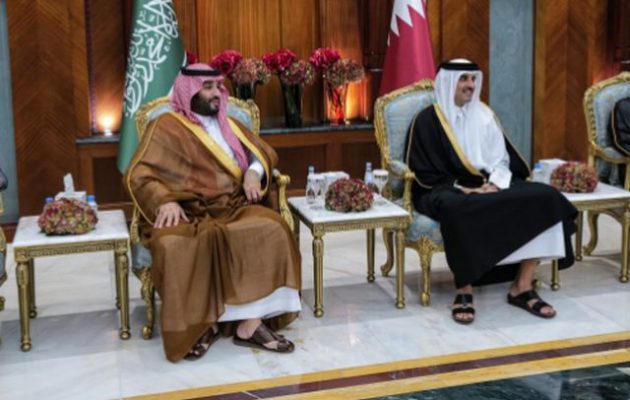 Σαουδική Αραβία και Κατάρ συμφώνησαν σε πολιτική λύση στη Λιβύη σε «γραμμή» Γαλλίας
