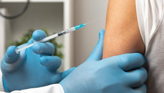 Αναστέλλονται την Τετάρτη οι εμβολιασμοί για κορωνοϊό σε Αττική και Εύβοια