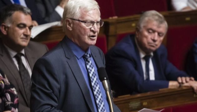 Γάλλος ακροδεξιός βουλευτής πέθανε από επιπλοκές του κορωνοϊού