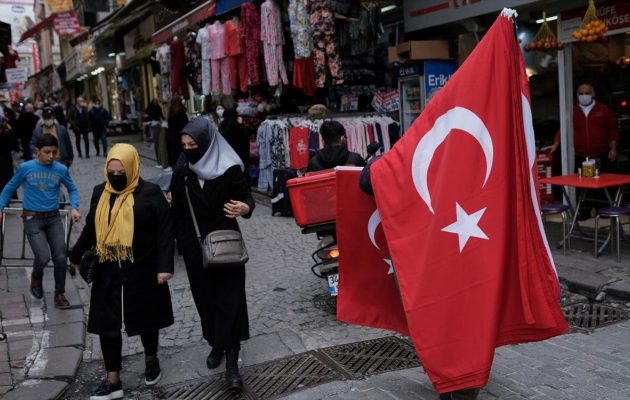 Τουρκία: Θερίζει ο κορωνοϊός με ρεκόρ κρουσμάτων – «Δεν υπάρχει λόγος ανησυχίας»