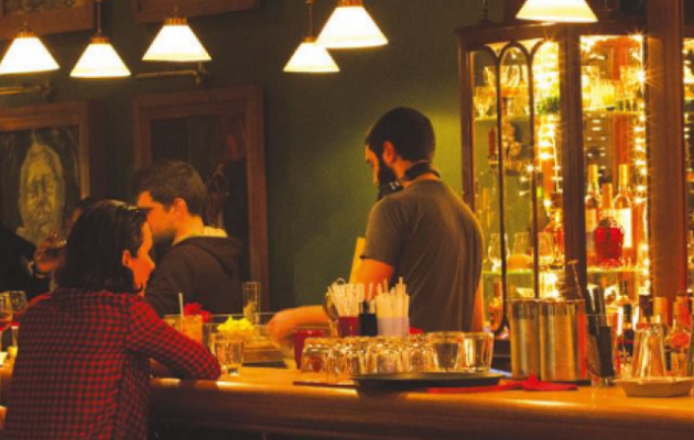 Κορωνοϊός: Αποκλιμάκωση των μέτρων – Ελεύθερο το ωράριο και η μουσική