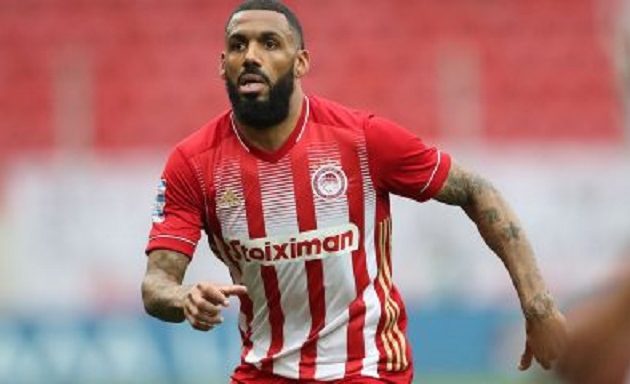 Πρώτος και αήττητος ο Ολυμπιακός – Νίκησε και την ΑΕΚ 1-0