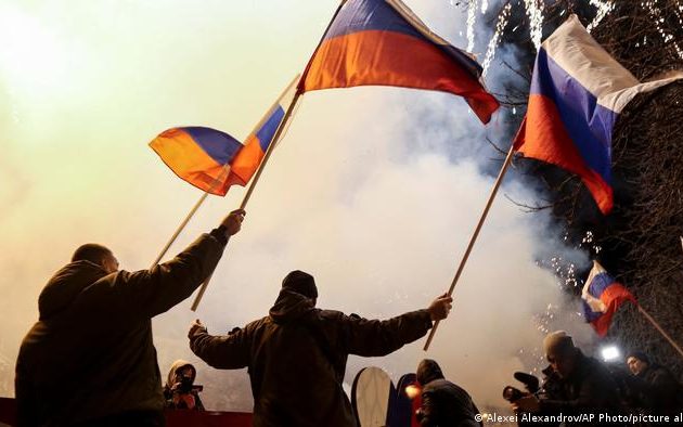 DW: Αν. Ουκρανία – Το χρονικό μιας βαθμιαίας κατοχής