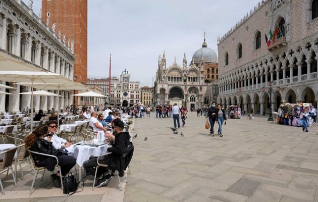 Ιταλία: Κλείνουν επιχειρήσεις αιώνων εξαιτίας των αυξήσεων – Ασφυξία και στον τουρισμό