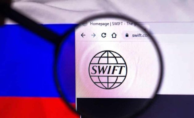Ο αποκλεισμός της Ρωσίας από το SWIFT θα είχε τεράστιες επιπτώσεις για τις γερμανικές επιχειρήσεις