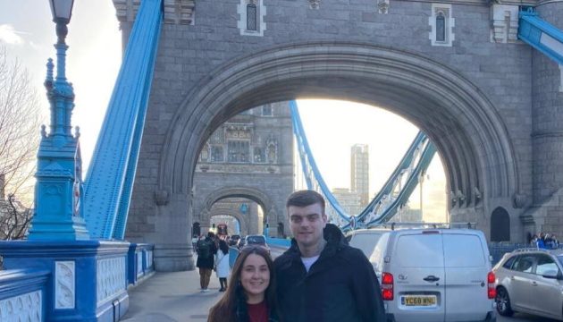 23χρονος γνώρισε 19χρονη από το διαδίκτυο και τη μαχαίρωσε μέχρι θανάτου