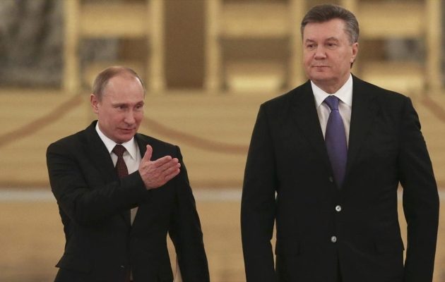 Politico: Ο Πούτιν θέλει τον Γιανουκόβιτς στην εξουσία και τον Ζελένσκι σε δίκη