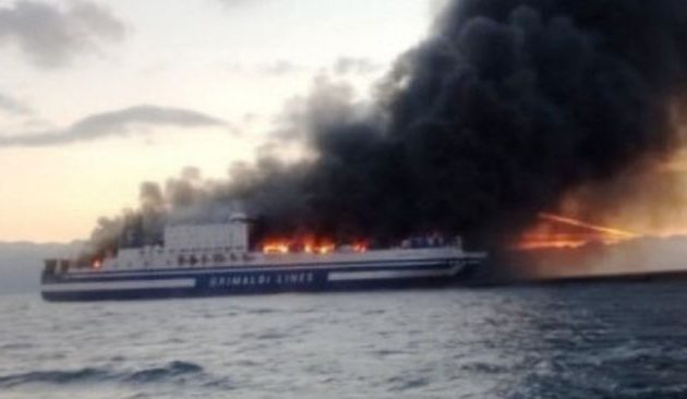 «Euroferry Olympia»: Ανασύρθηκε απανθρακωμένη σορός άνδρα