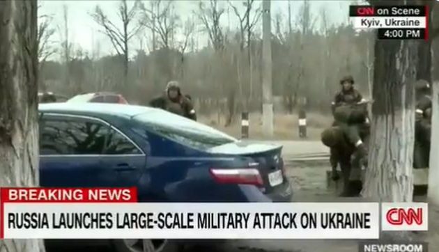 Οι Ρώσοι κατέλαβαν στρατιωτικό αεροδρόμιο 40 χλμ από το Κίεβο