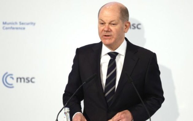 Όλαφ Σολτς: «Υπάρχει και πάλι η απειλή πολέμου στην Ευρώπη»