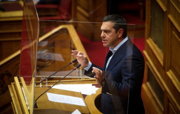 Τσίπρας: Γαλάζια παιδιά παντού ενώ η κοινωνία στενάζει – Θεωρείτε το κράτος τσιφλίκι σας