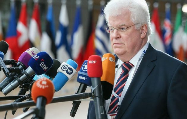 Μόσχα για Κυπριακό: «Μην ψάχνετε τη μαύρη γάτα σε σκοτεινό δωμάτιο»