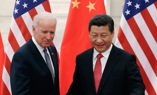 Ο Κινέζος πρόεδρος απάντησε στον Μπάιντεν που «απειλούσε» με κυρώσεις