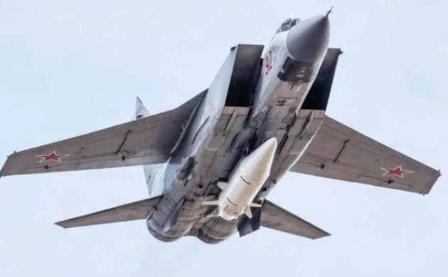 Η Ρωσία βομβάρδισε με υπερηχητικούς πυραύλους υπόγειο οπλοστάσιο στη Δυτ. Ουκρανία