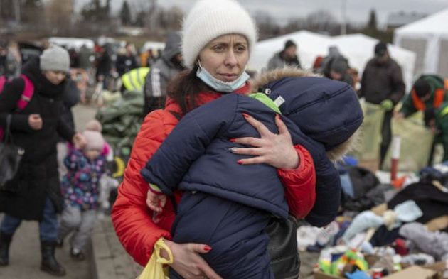Ουκρανία: Πάνω από 450.000 έχουν καταφύγει πρόσφυγες στην Πολωνία