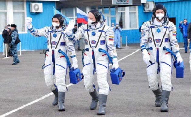 Οι Ρώσοι έστειλαν τρεις κοσμοναύτες στον Διεθνή Διαστημικό Σταθμό