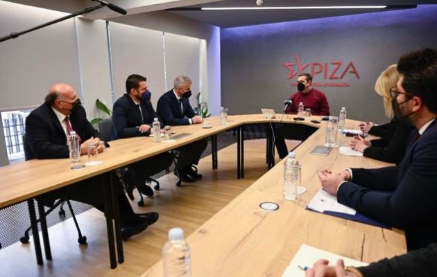 Ο Τσίπρας στο πλευρό των Βορειοηπειρωτών – Συνάντηση με «Ομόνοια»: «Αποκατάσταση εθνικής σύνταξης»