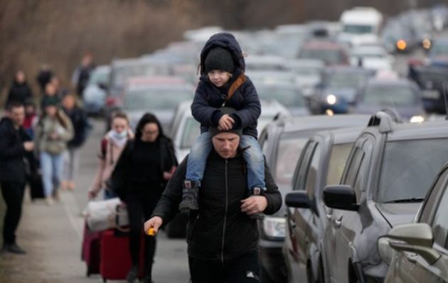 Γερμανοί ανησυχούν για προσφυγικό τσουνάμι εκατομμυρίων Ουκρανών στην ΕΕ εάν η Ουκρανία χάσει τον πόλεμο