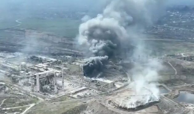 Μαριούπολη: Νέο ρωσικό τελεσίγραφο στη φρουρά του Azovstal να παραδοθεί