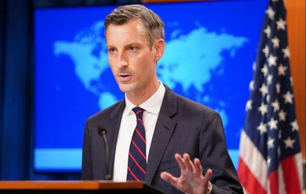 Νεντ Πράις: «Τιμή» μου οι κυρώσεις της Ρωσίας