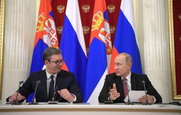 Ο Πούτιν χαιρέτισε την εκλογική νίκη Βούτσιτς στη Σερβία