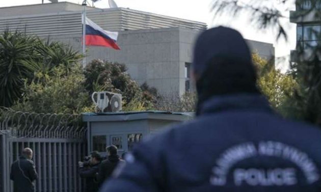 Η Ελλάδα απελαύνει 12 Ρώσους διπλωμάτες