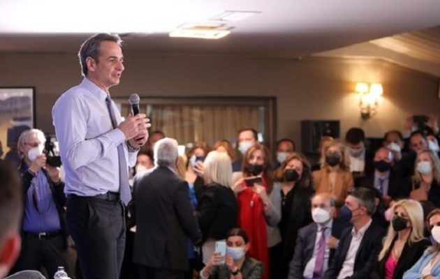 Ο Μητσοτάκης «την είδε» Έλληνας Μακρόν – Δεν είπε όμως ποιος «παίζει» το ρόλο της Λεπέν στην Ελλάδα