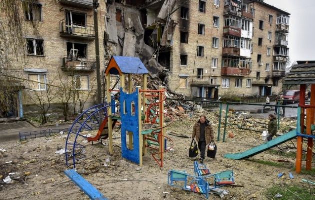 Πέντε νεκροί από πυραυλικό πλήγμα στην Οδησσό