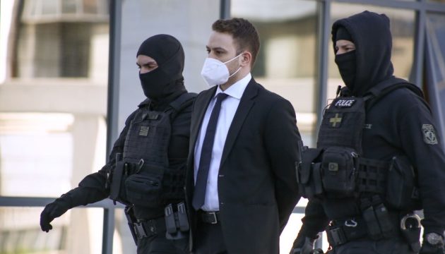 Δικηγόρος Μπάμπη: Έχει μετανιώσει – Προσπαθεί να σώσει ό,τι είναι δυνατό