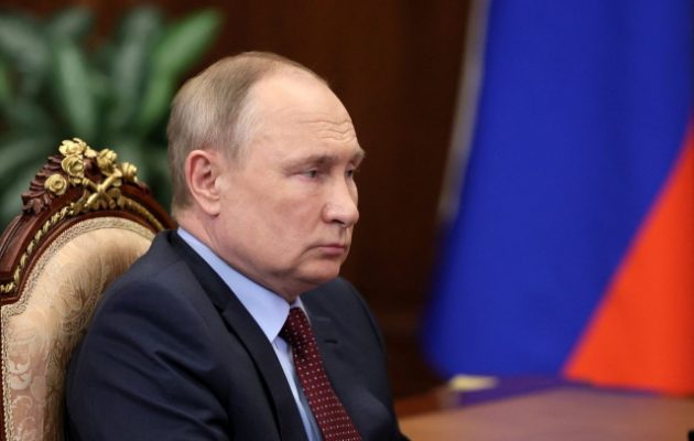 Πρώην διοικητής ΝΑΤΟ: «Ο Πούτιν περικυκλωμένος από συνωμότες που θέλουν να τον ανατρέψουν»