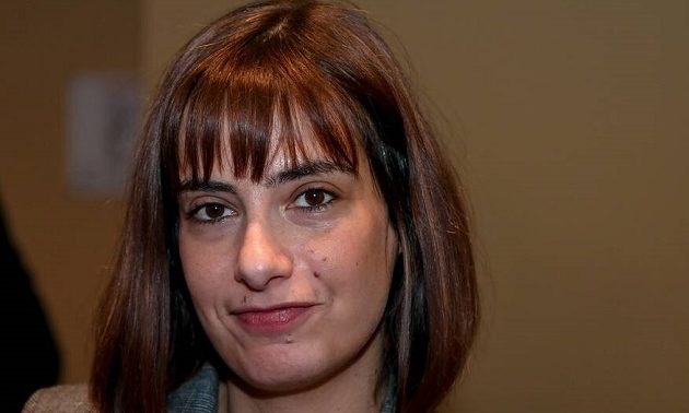 Ρ. Σβίγκου: Ο Μητσοτάκης απομονωμένος πρωθυπουργός υπό κατάρρευση