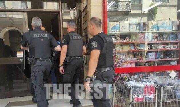 Πάτρα: Γυναίκα έπεσε από διαμέρισμα – Άνδρας ταμπουρωμένος μέσα