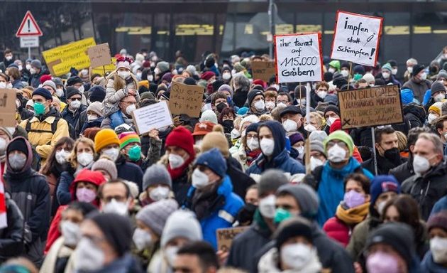 Γερμανία: Χειμώνας ακρίβειας και οργής – 20 εκατ. ενοικιαστές υπό πίεση – Φόβοι για έξαρση βίας