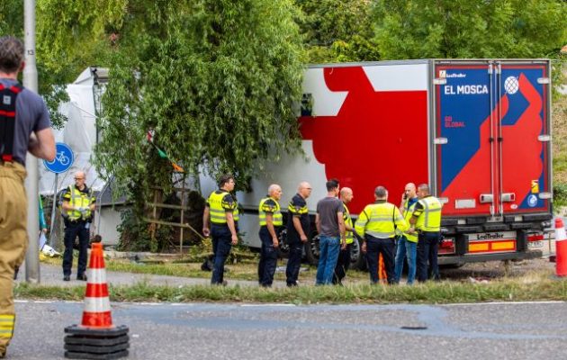 Ολλανδία: Έξι άνθρωποι σκοτώθηκαν και επτά τραυματίστηκαν από τη νταλίκα που έπεσε σε υπαίθριο πάρτι