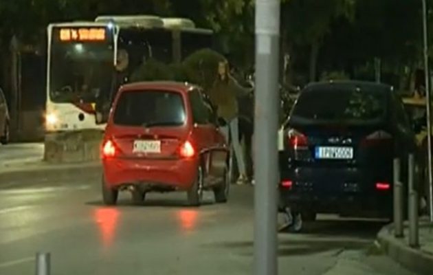 ΑΝΤ1: Αυτοκίνητο παρέσυρε γυναίκα σε ζωντανή μετάδοση (βίντεο)