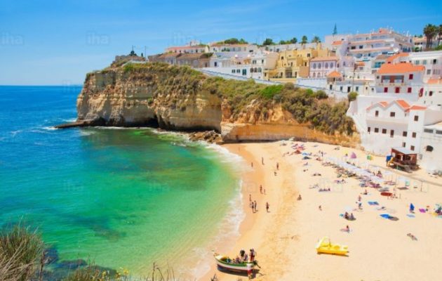 Πορτογαλία: Έσπασε ρεκόρ ο τουρισμός τον Ιούλιο