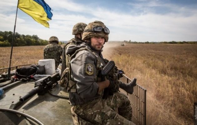 Ουκρανοί πολίτες που συνεργάστηκαν με τους Ρώσους εγκαταλείπουν τα απελευθερωμένα εδάφη