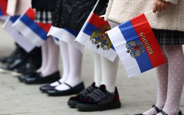 Ουκρανία: Οι δάσκαλοι που δίδαξαν τα ρωσικά εκπαιδευτικά προγράμματα σε κατεχόμενες περιοχές θεωρούνται δοσίλογοι