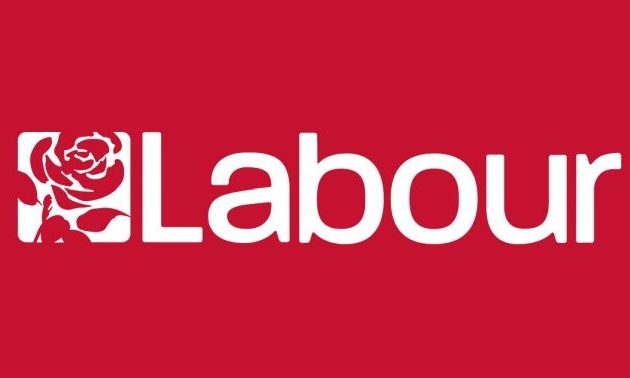 Βρετανία: Το Εργατικό Κόμμα (σοσιαλιστές) προηγούνται με 30 μονάδες