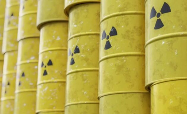 Ο Σόιγκου είπε στον Λεκορνί ότι η Ουκρανία ίσως ρίξει «βρόμικη βόμβα»