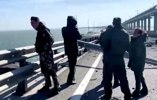 Αποκαταστάθηκε σε κάποια σημεία της γέφυρας της Κριμαίας η περιορισμένη κίνηση οχημάτων