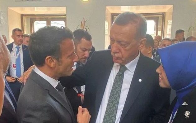 Ο Μακρόν είπε στον Ερντογάν να σέβεται το Διεθνές Δίκαιο