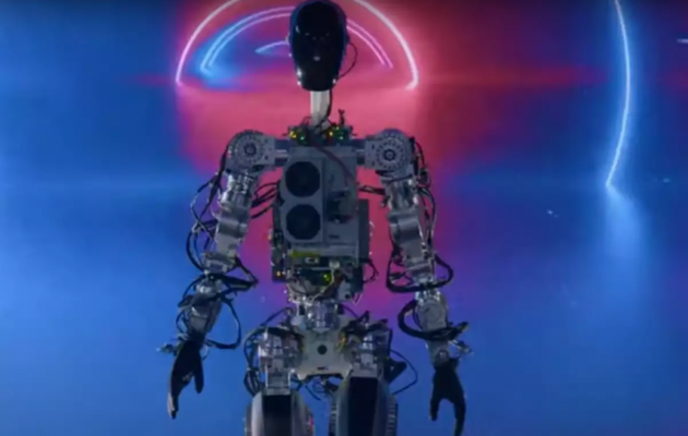 Αυτό είναι το ρομπότ-οικιακή βοηθός Optimus της Tesla – Πόσο θα πωλείται