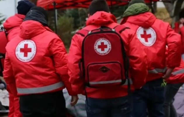 Ουκρανία: Ο Ερυθρός Σταυρός σταματάει τις επιχειρήσεις του μετά τα ρωσικά χτυπήματα με πυραύλους