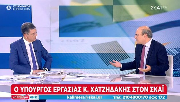 Αμήχανος ο Χατζηδάκης όταν ρωτήθηκε εάν τον «ακούει» ο Μητσοτάκης