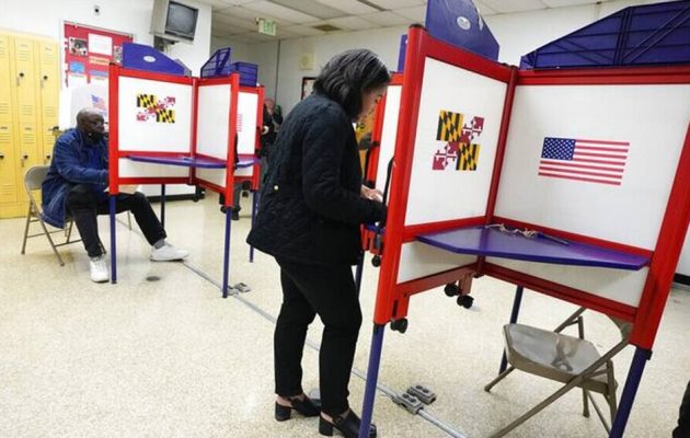 Ενδιάμεσες εκλογές ΗΠΑ: Πανηγυρίζουν οι Ρεπουμπλικάνοι, «αντέχουν» οι Δημοκρατικοί
