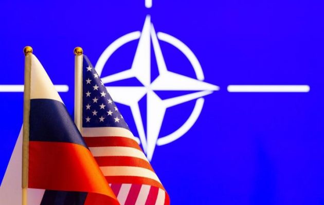 EURACTIV: Οι ΗΠΑ «ευτυχώς» κρατούν το ΝΑΤΟ μετριοπαθές απέναντι στη Ρωσία