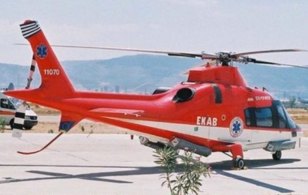 Στο ελικοδρόμιο των Παξών γέννησε μια 28χρονη τα δίδυμα αγοράκια της