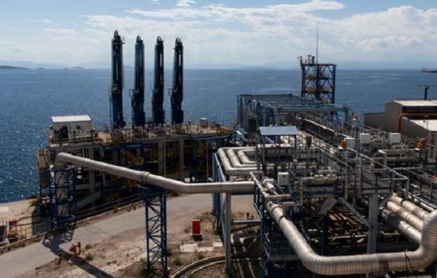 Handelsblatt: Η ΝΑ Ευρώπη ελπίζει στο LNG της Ρεβυθούσας